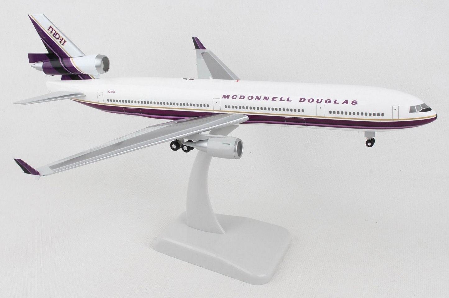 McDonnell Douglas MD11 - Hogan- Scale 1/200