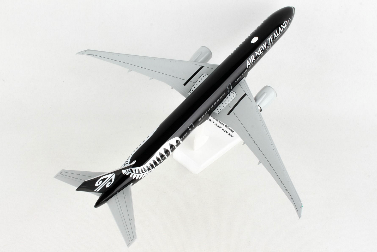 Air New Zealand B777-300ER - Hogan - Scale 1/200 (Copy)